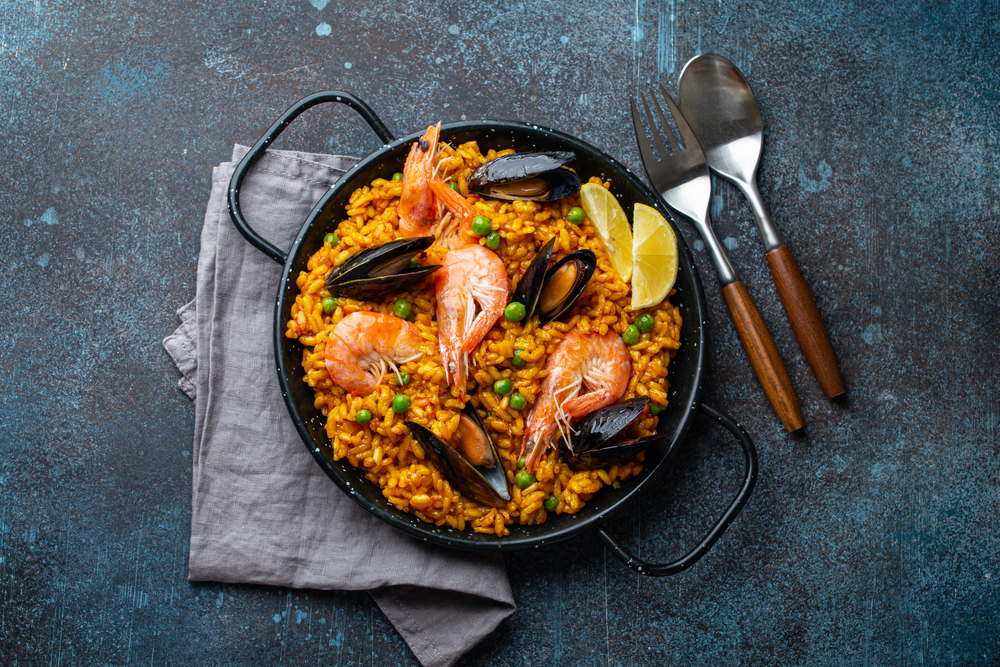 Seafood paella